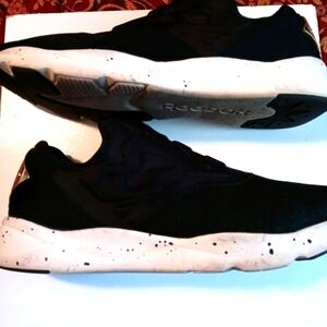 Reebok women's black fancy sneakers size 9.5
